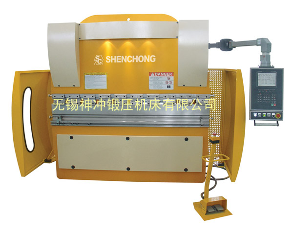 WE67K-63T2500電液數(shù)控折彎機.jpg