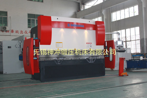 ESA540系統(tǒng)數(shù)控折彎?rùn)C(jī).jpg